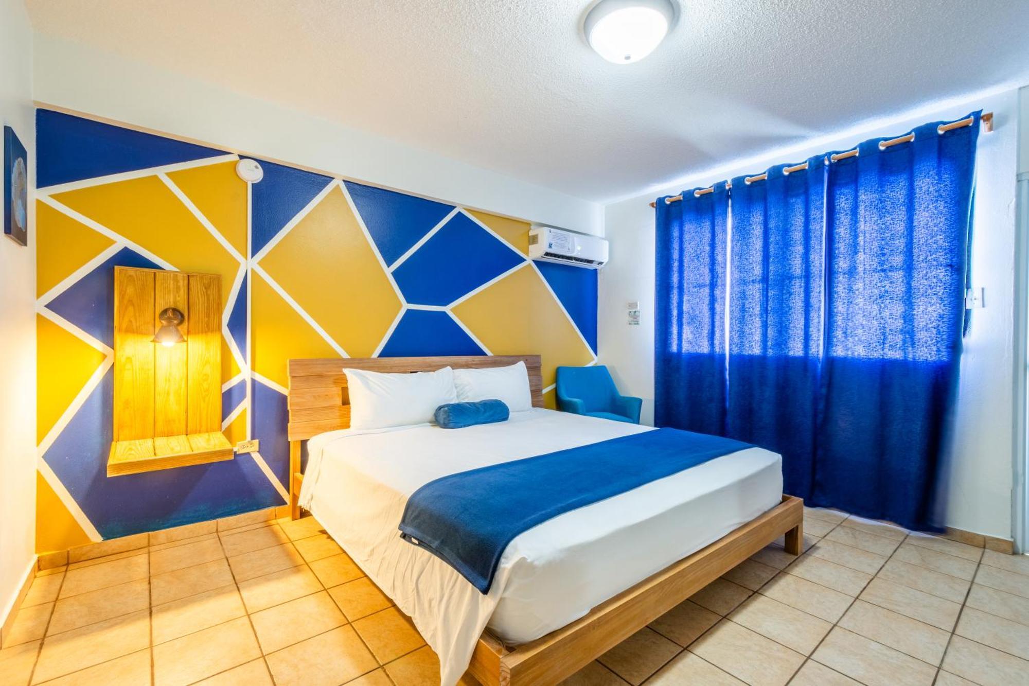 West Coast Inn'S Бокерон Екстериор снимка